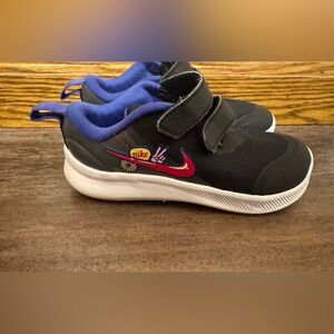 Toddler Girls Nike Shoes Size 10.5